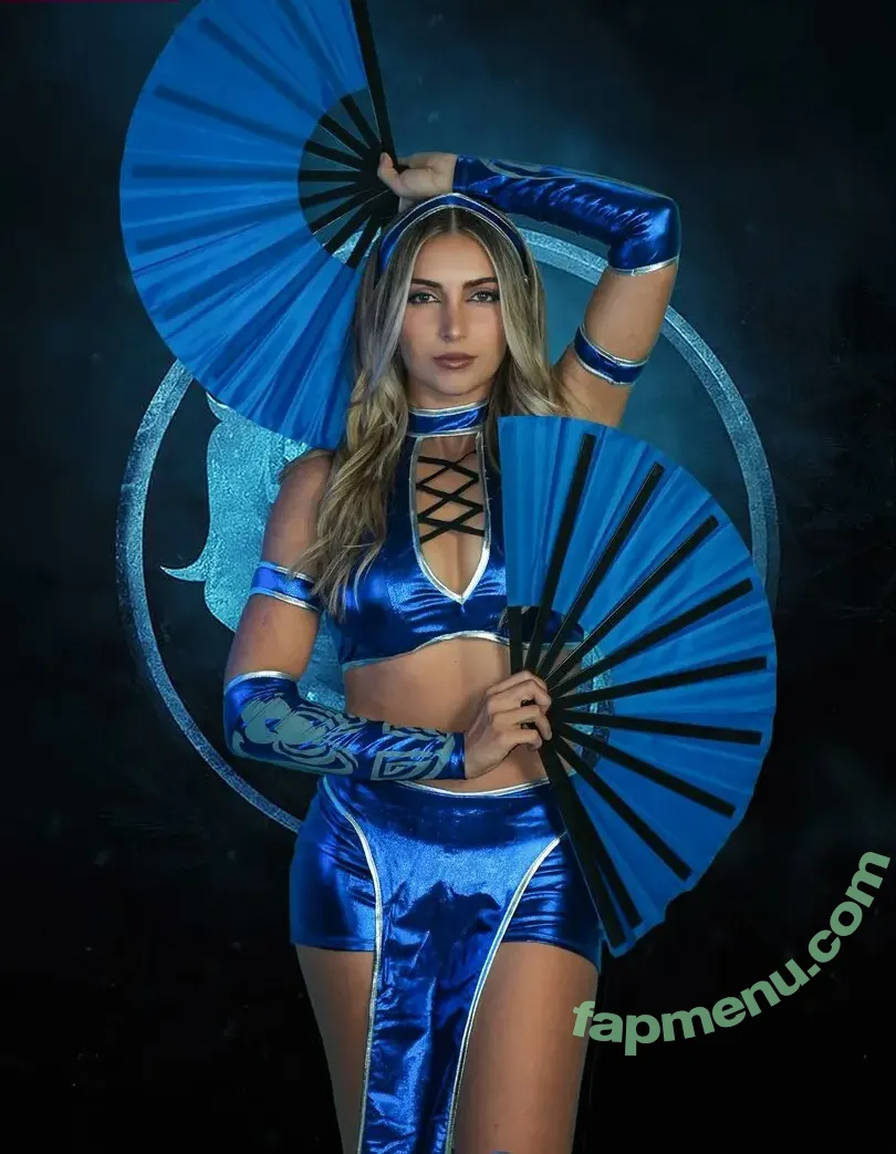 Emelia Hartford nude photo #0378 (emeliahartford / ms.emelia)