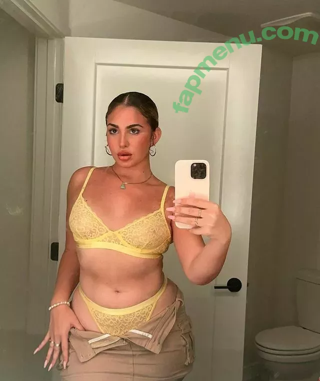 Emely Hernandez nude photo #0019 (emelylhernandez / reallyemely)