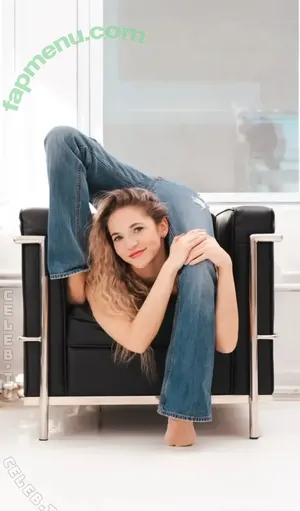 Emerald Gordon Wulf / emeraldgordonwulf / emeraldraw nude photo #0072