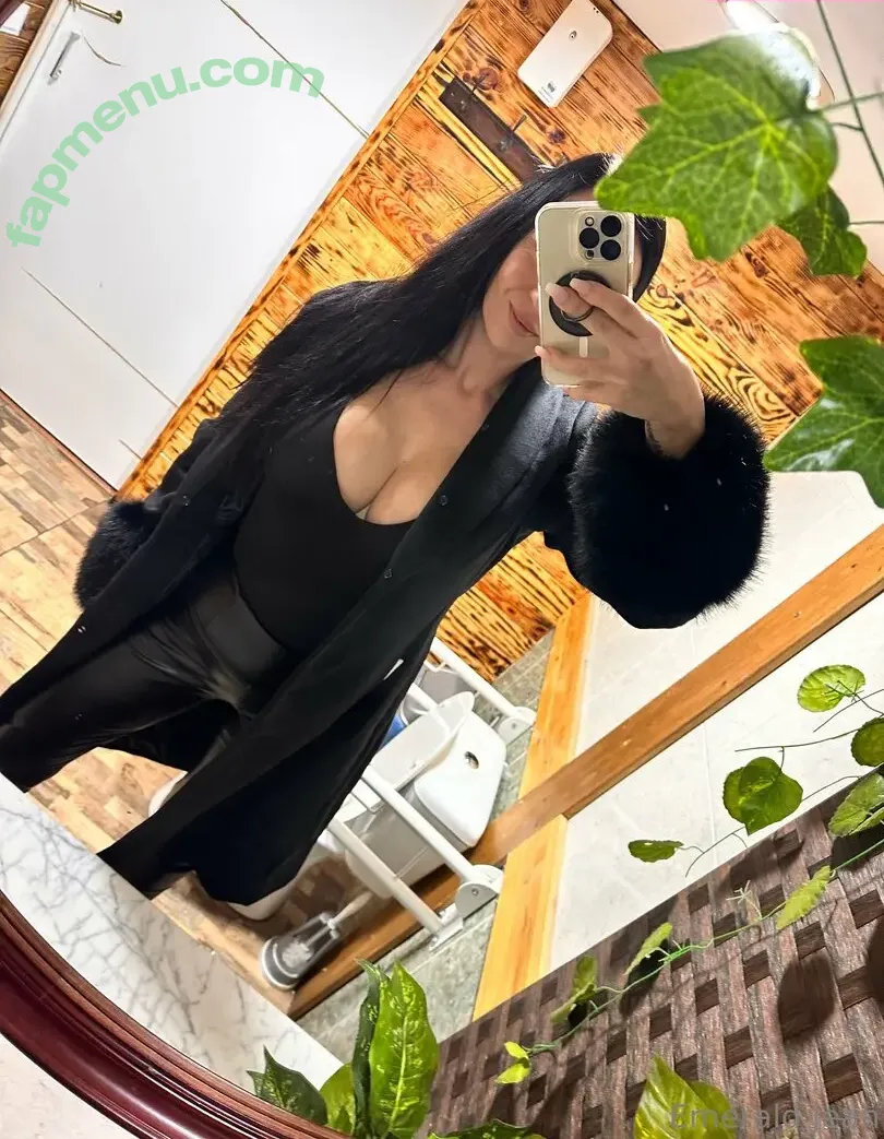 emeraldjeanofficial nude photo #0015 (OriginalEmJean)