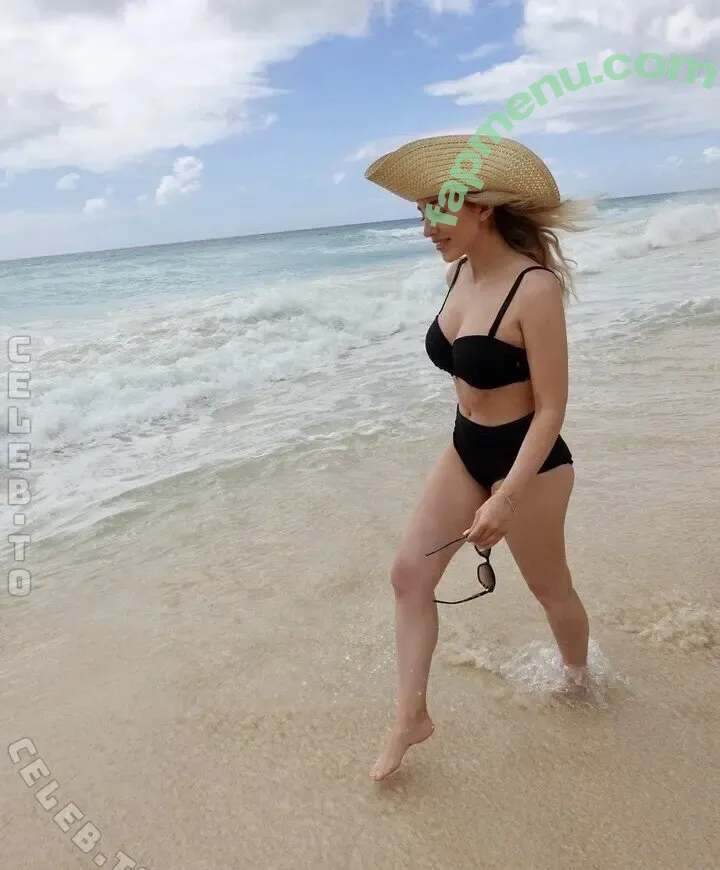 Emerome nude photo #0014 (emelinasmith / emeromee)