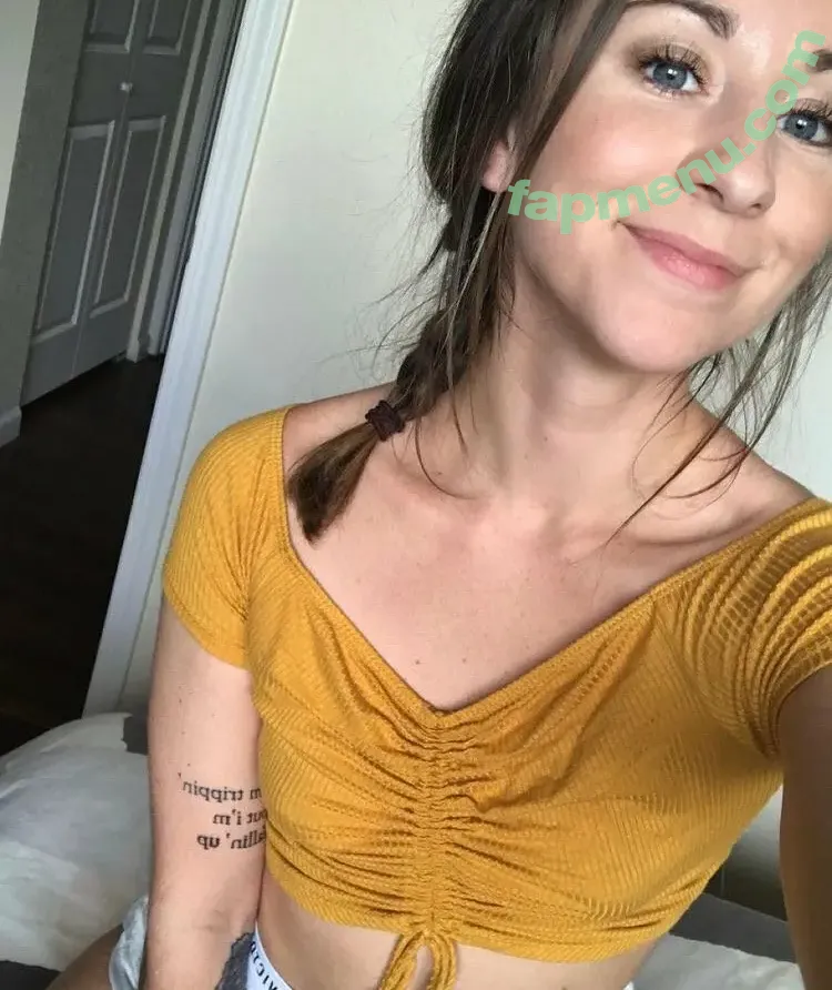 emerye nude photo #0040 (emeryofficial)