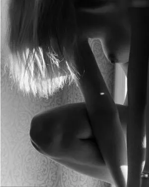 Emi Im Wunderland / emi_im_wunderland_ / posts nude photo #0054