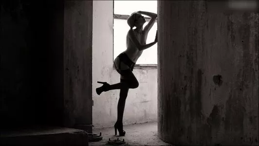 Emi Im Wunderland / emi_im_wunderland_ / posts nude photo #0113