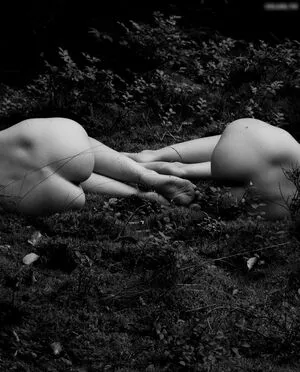 Emi Im Wunderland / Instagram / Model-Kartei / emi_im_wunderland_ / posts nude photo #0347