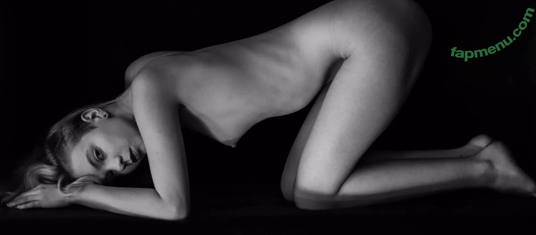 Emi Im Wunderland nude photo #0066 (emi_im_wunderland_ / posts)