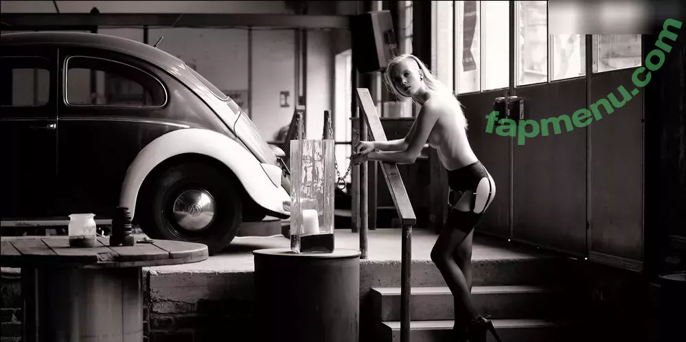 Emi Im Wunderland nude photo #0107 (emi_im_wunderland_ / posts)