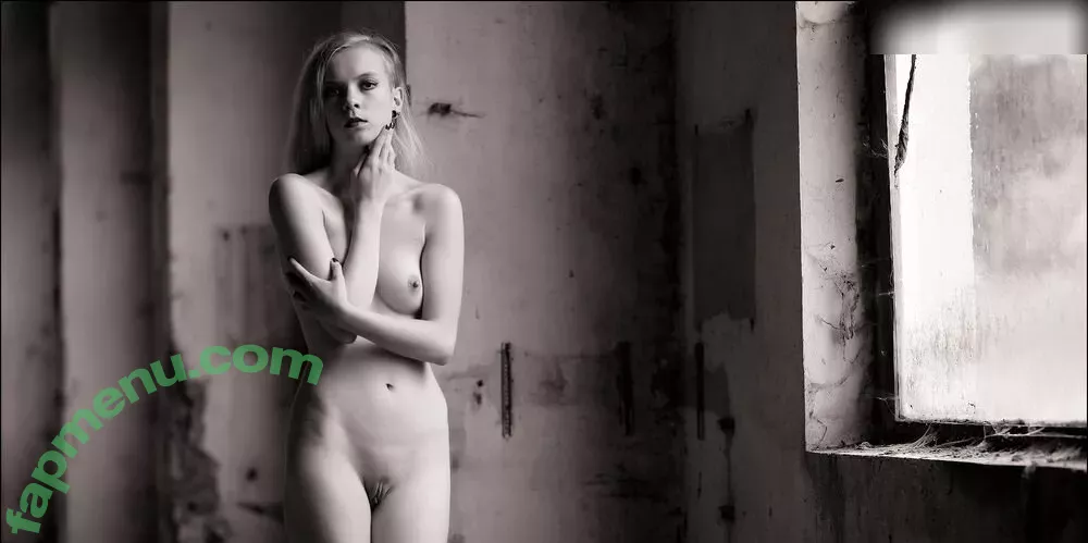 Emi Im Wunderland nude photo #0118 (emi_im_wunderland_ / posts)