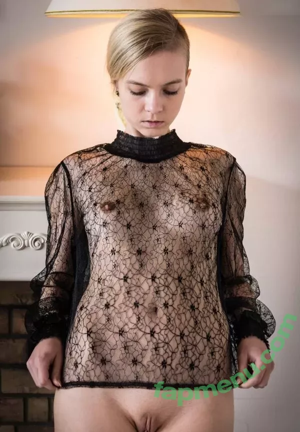 Emi Im Wunderland nude photo #0158 (emi_im_wunderland_ / posts)