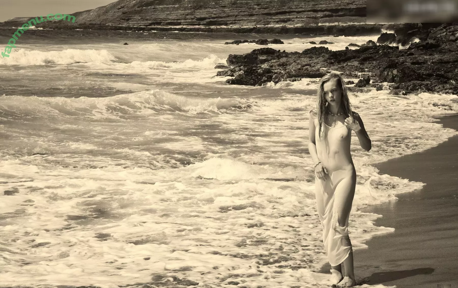 Emi Im Wunderland nude photo #0219 (emi_im_wunderland_ / posts)