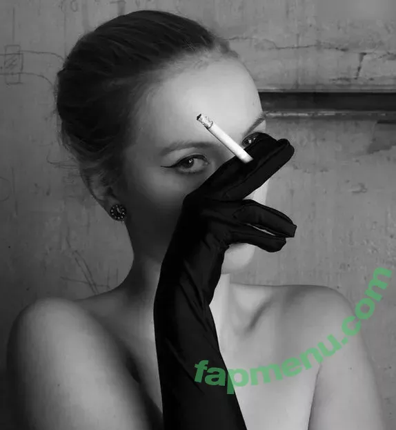 Emi Im Wunderland nude photo #0230 (emi_im_wunderland_ / posts)