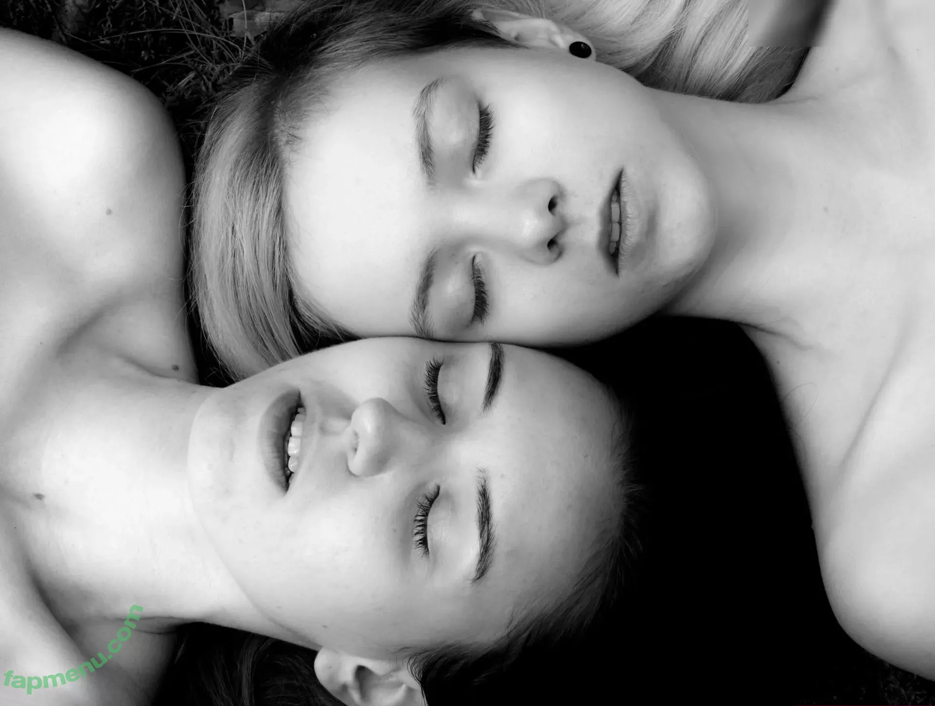 Emi Im Wunderland nude photo #0354 (Instagram / Model-Kartei / emi_im_wunderland_ / posts)