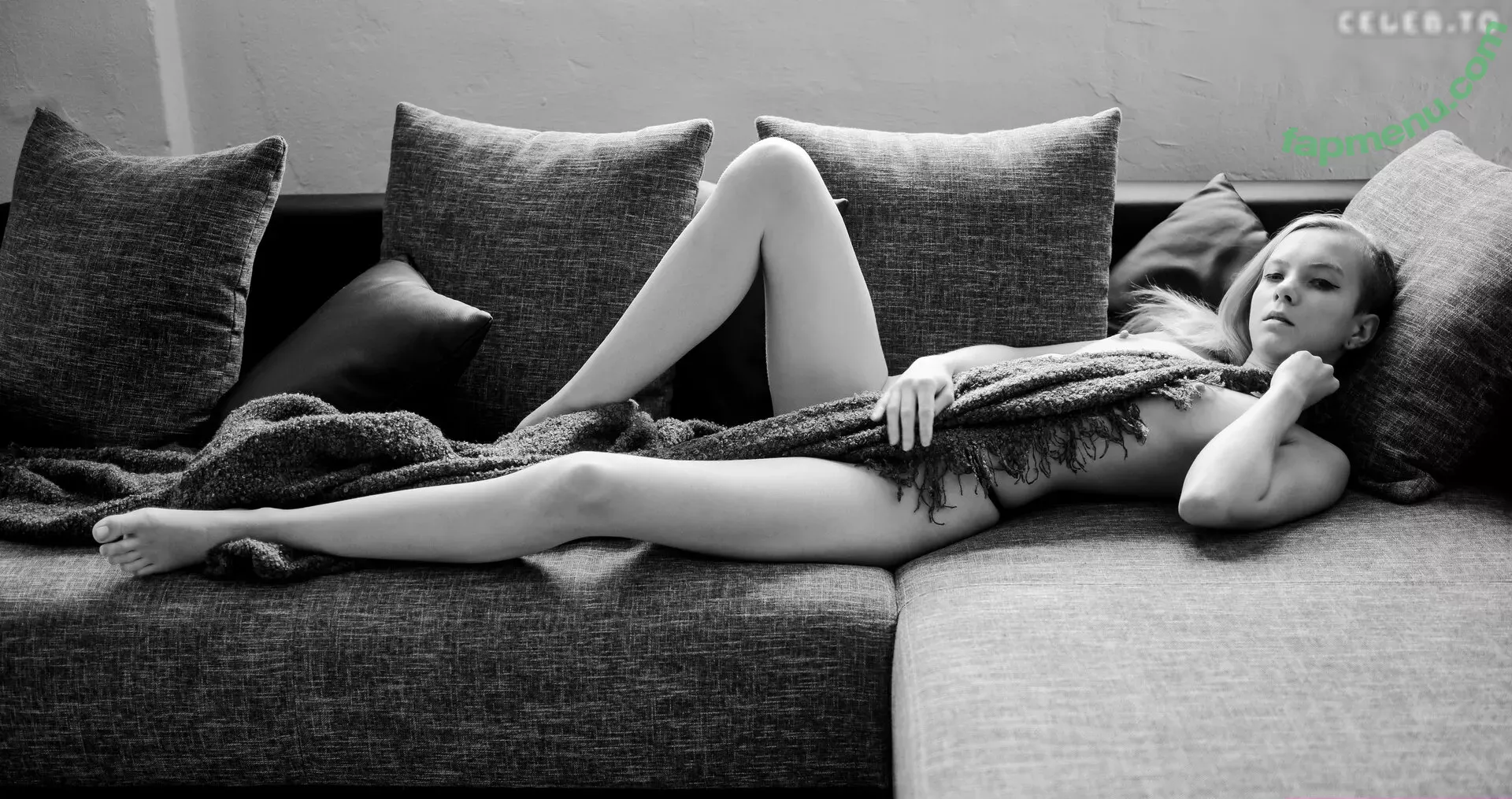 Emi Im Wunderland nude photo #0430 (Instagram / Model-Kartei / emi_im_wunderland_ / posts)