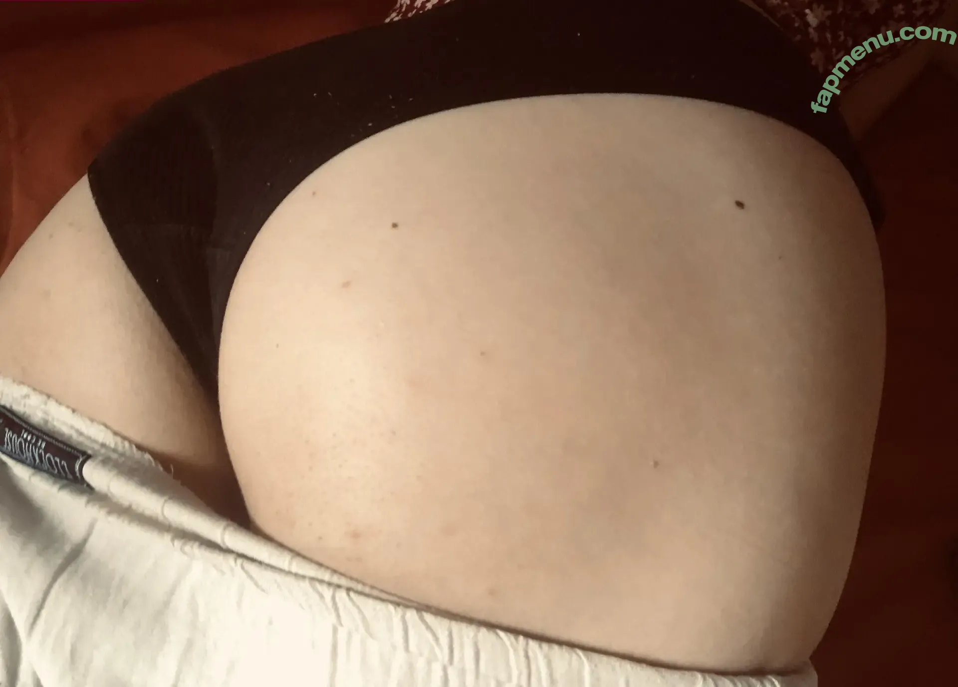 Emi nude photo #0005 (Still-Tangerine1169 / Stilltangerine)