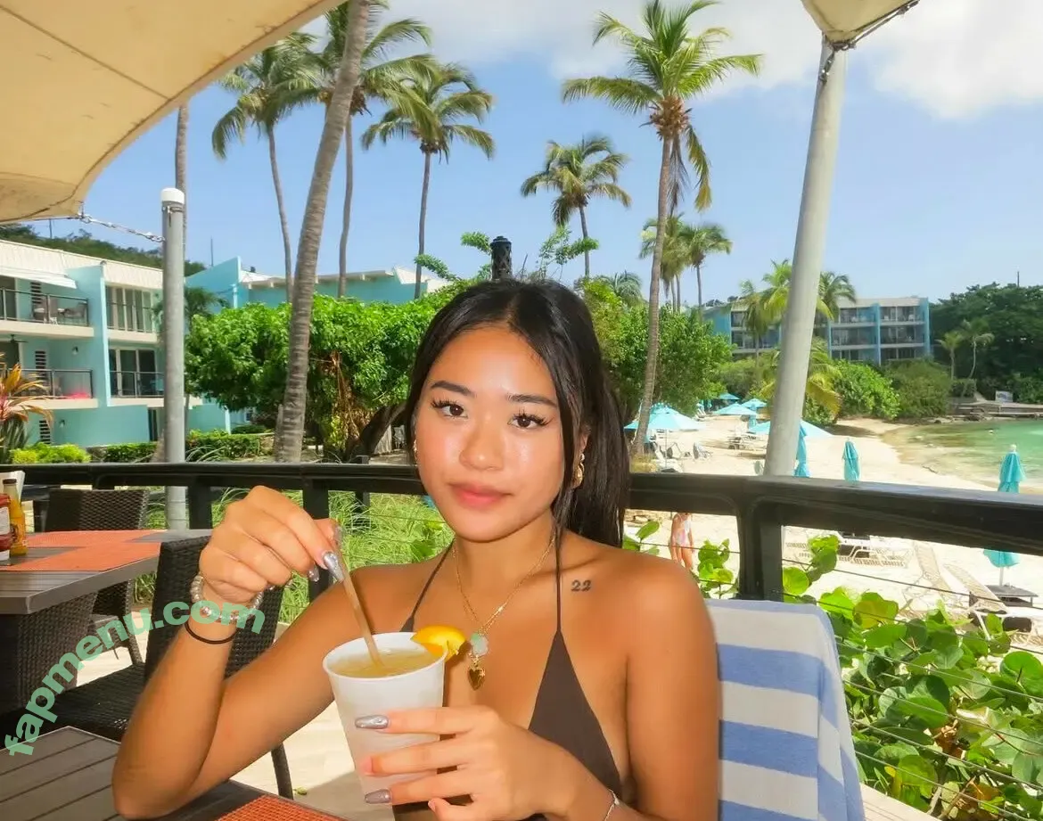 emibunnyyy nude photo #0033 (emibunnyyy)