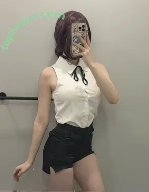 emiki28 / __emiki / em098 / emik28 / emiki / ilovekitties.28 nude photo #0075