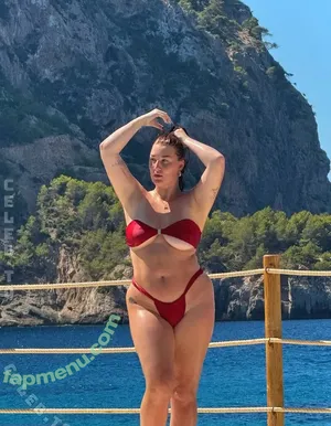 Emilia Baumgart / emiliabmgt / emiliamillie nude photo #0184