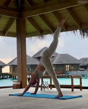 Emilia Bte / Emilia / emiliaofficial nude photo #0602