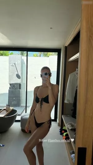 Emilia Bte / Emilia / emiliaofficial nude photo #0624