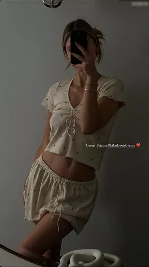 Emilia Bte / Emilia nude photo #0889