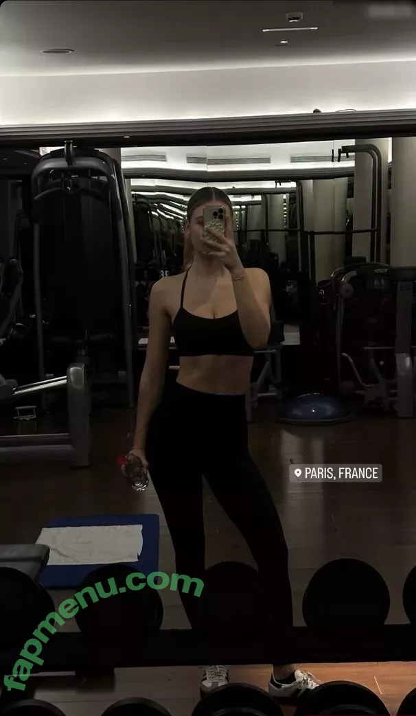 Emilia Bte nude photo #0559 (Emilia / emiliaofficial)