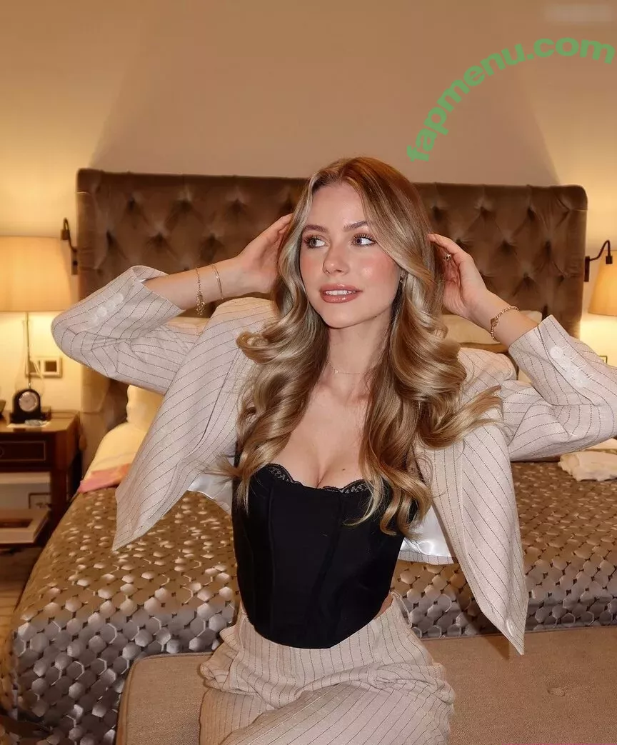 Emilia Bte nude photo #0589 (Emilia / emiliaofficial)