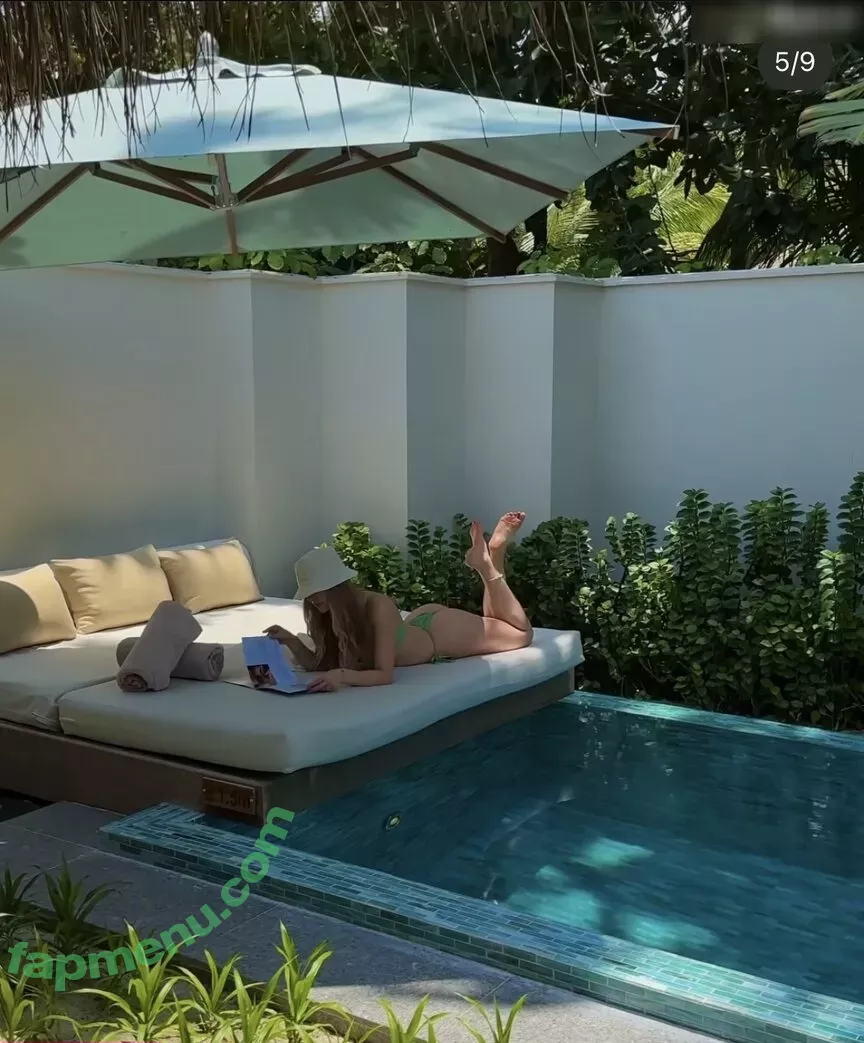 Emilia Bte nude photo #0604 (Emilia / emiliaofficial)