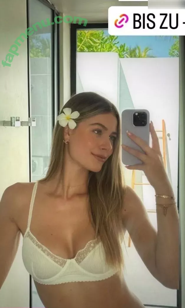 Emilia Bte nude photo #0674 (Emilia / emiliaofficial)