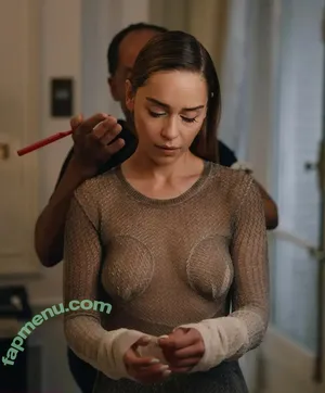 Emilia Clarke / clarkeyxo / emilia_clarke nude photo #0021