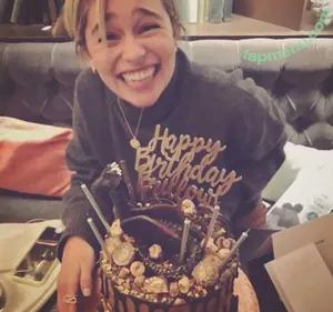 Emilia Clarke / clarkeyxo / emilia_clarke nude photo #0030