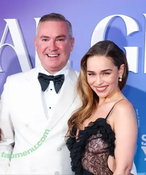 Emilia Clarke / clarkeyxo / emilia_clarke nude photo #0050