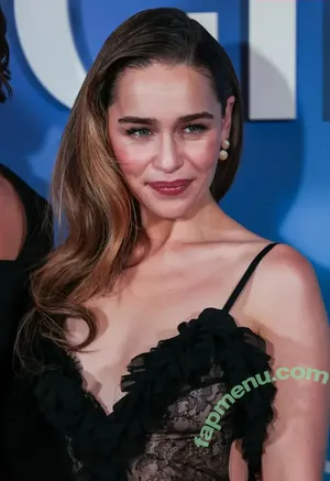 Emilia Clarke / clarkeyxo / emilia_clarke nude photo #0074