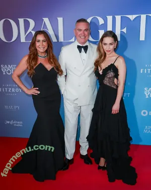 Emilia Clarke / clarkeyxo / emilia_clarke nude photo #0101