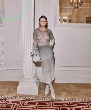 Emilia Clarke / clarkeyxo / emilia_clarke / emiliaclarke / emiliaclarkecentral nude photo #0170