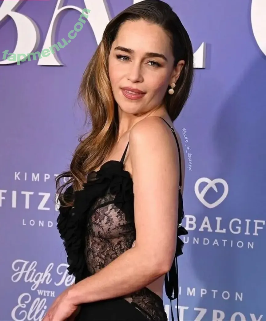 Emilia Clarke nude photo #0066 (clarkeyxo / emilia_clarke)