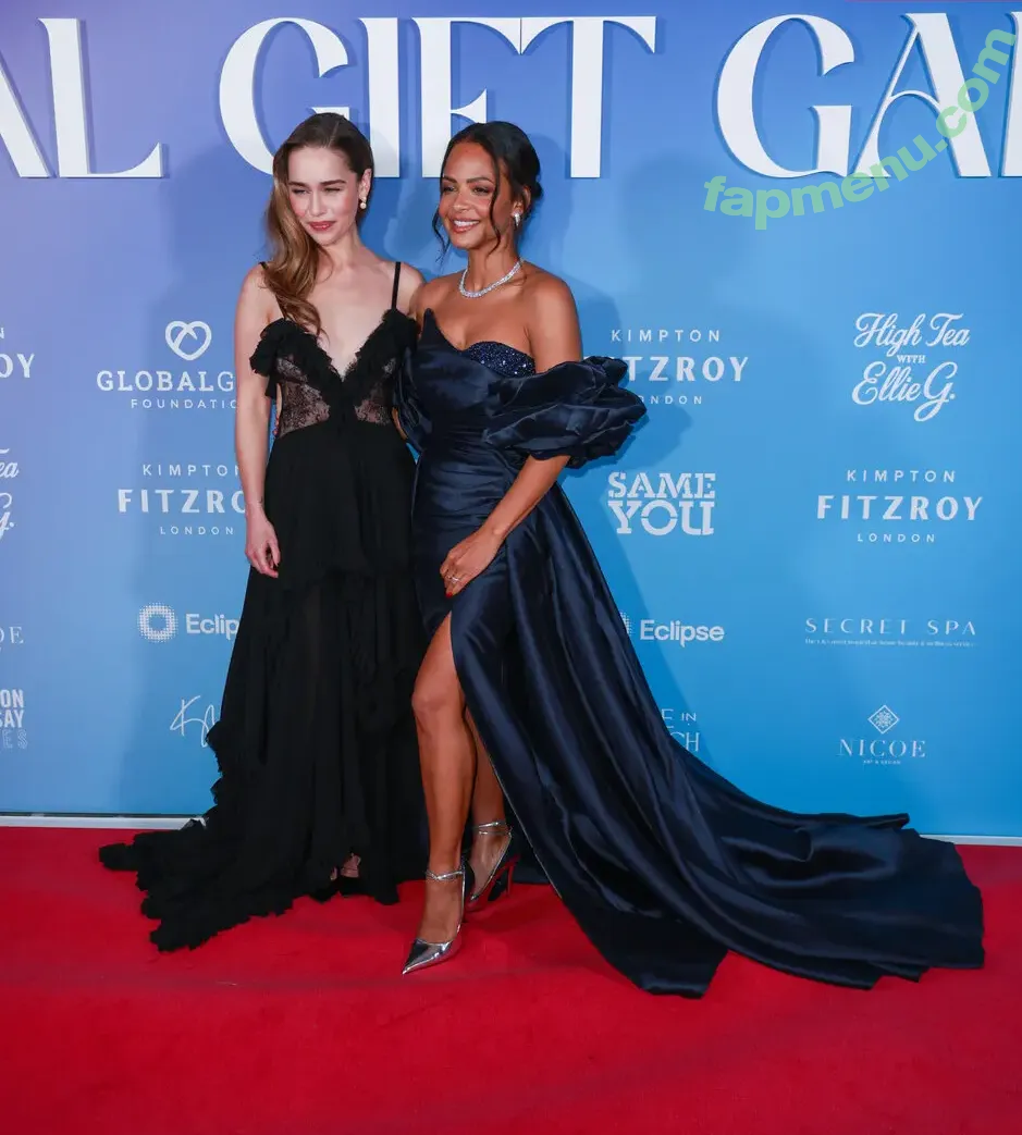 Emilia Clarke nude photo #0093 (clarkeyxo / emilia_clarke)