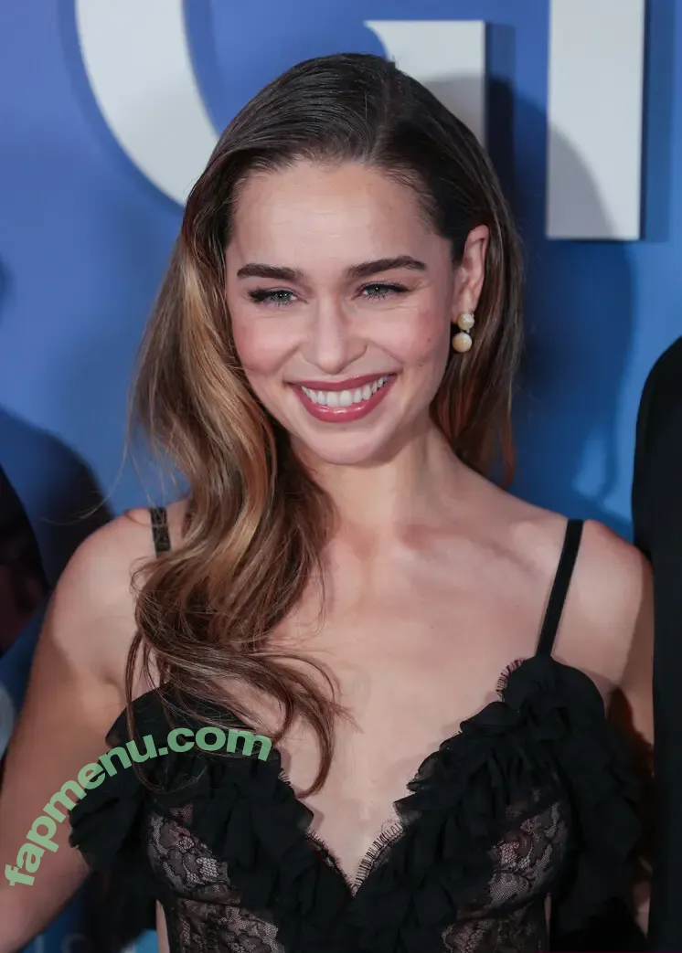 Emilia Clarke nude photo #0114 (clarkeyxo / emilia_clarke)