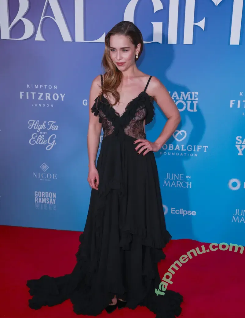Emilia Clarke nude photo #0116 (clarkeyxo / emilia_clarke)