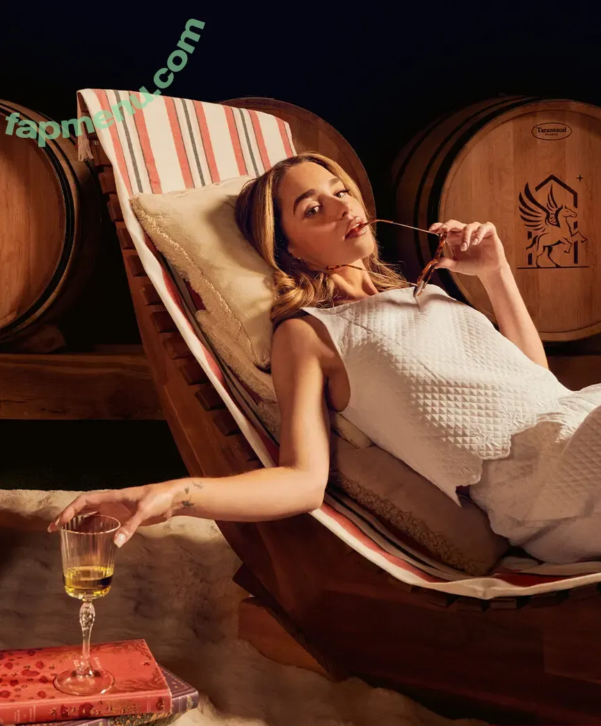 Emilia Clarke nude photo #0176 (clarkeyxo / emilia_clarke / emiliaclarke / emiliaclarkecentral)