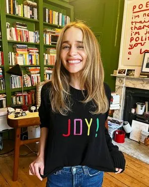 Emilia Clarke / clarkeyxo / emilia_clarke / emiliaclarke nude photo #1233