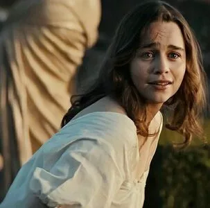 Emilia Clarke / clarkeyxo / emilia_clarke / emiliaclarke nude photo #1247