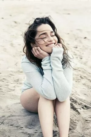 Emilia Clarke / clarkeyxo / emilia_clarke / emiliaclarke nude photo #1261