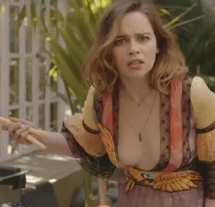 Emilia Clarke / clarkeyxo / emilia_clarke / emiliaclarke nude photo #1265