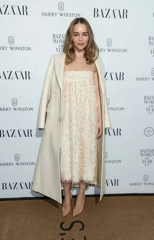 Emilia Clarke / clarkeyxo / emilia_clarke / emiliaclarke nude photo #1312