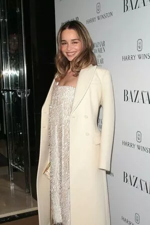 Emilia Clarke / clarkeyxo / emilia_clarke / emiliaclarke nude photo #1321