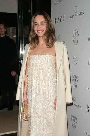 Emilia Clarke / clarkeyxo / emilia_clarke / emiliaclarke nude photo #1329