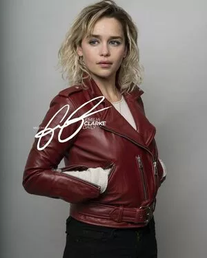 Emilia Clarke / clarkeyxo / emilia_clarke / emiliaclarke nude photo #1345