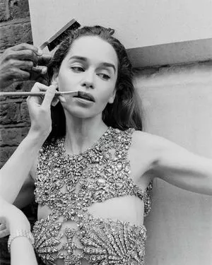 Emilia Clarke / clarkeyxo / emilia_clarke / emiliaclarke nude photo #1390