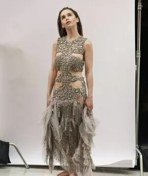 Emilia Clarke / clarkeyxo / emilia_clarke / emiliaclarke nude photo #1400