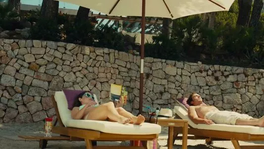 Emilia Clarke / clarkeyxo / emilia_clarke / emiliaclarke nude photo #1401